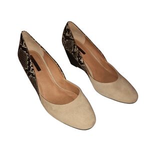 Tahari Cream and Black Patterned Heels